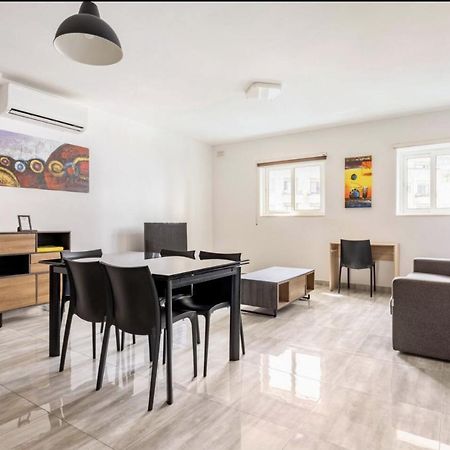 F8 Modern And Bright Apartment In Malta مسيدا المظهر الخارجي الصورة