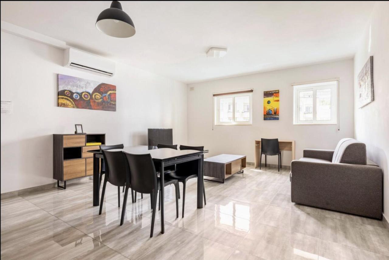 F8 Modern And Bright Apartment In Malta مسيدا المظهر الخارجي الصورة
