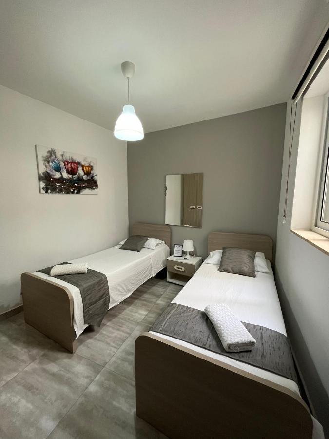 F8 Modern And Bright Apartment In Malta مسيدا المظهر الخارجي الصورة